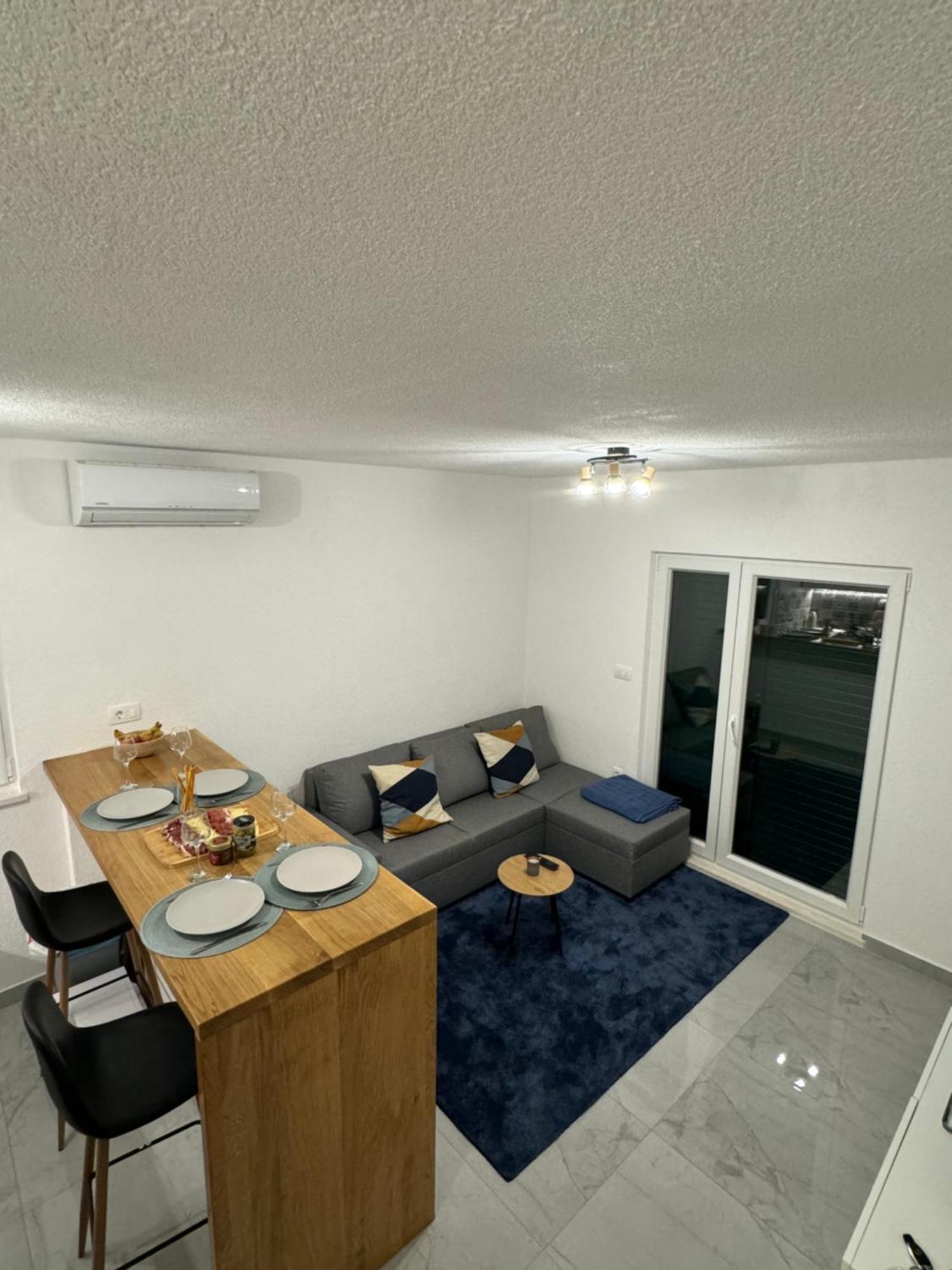Apartment Koko Рогозниця Екстер'єр фото